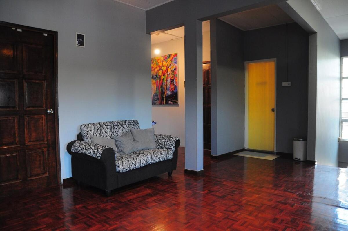 Grayhaus Spacious Bungalow & Garden Villa - Ss3 Petaling Jaya, Near Sunway - Stay Only No Events Zewnętrze zdjęcie